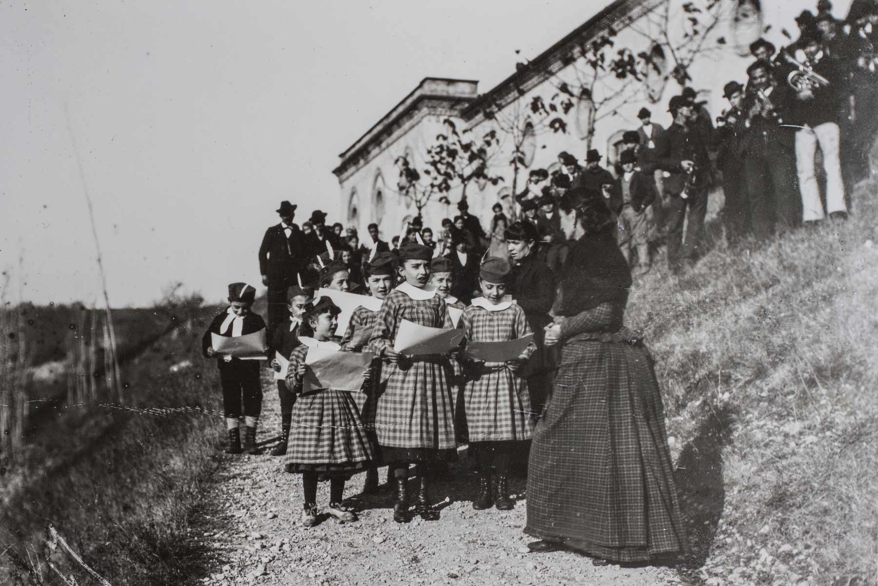 Abbigliamento della borghesia in Italia CRESPI D ADDA VILLAGGIO CRESPI D ADDA